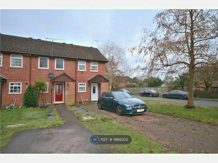 2 Bedroom Terraced House To Rent In Northampton Close, Bracknell, RG12