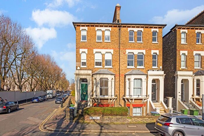 3 Bedroom Maisonette To Rent In Park Vista, Greenwich, SE10