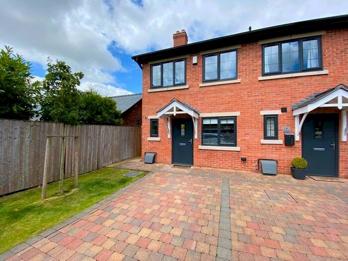 2 Bedroom House To Rent In Woodfield Drive, Cranage, CW4