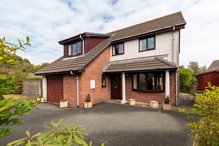 4 Bedroom Detached House For Sale In Steynton Road, Steynton, Milford Haven, SA73