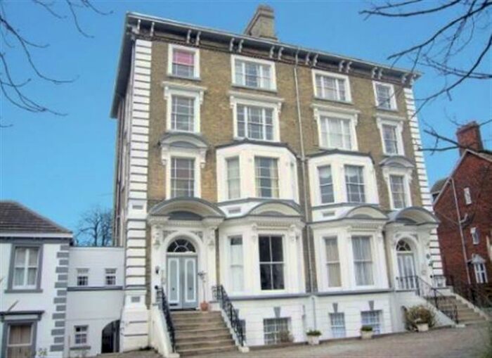 2 Bedroom Flat To Rent In North Parade, Lowestoft, NR32