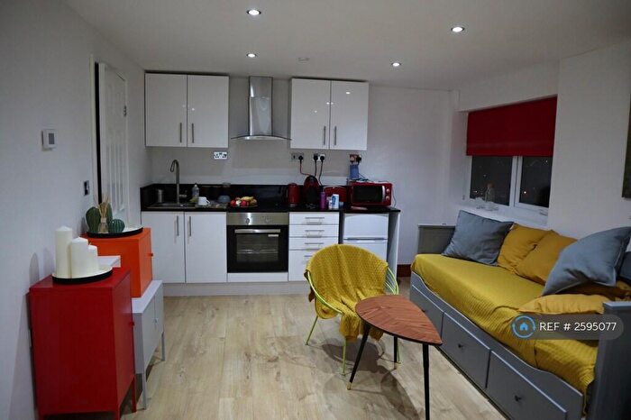 Studio To Rent In Endsleigh Road, Bedford, MK42