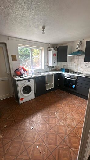 2 Bedroom Detached House To Rent In Bunting Road, Luton, LU4