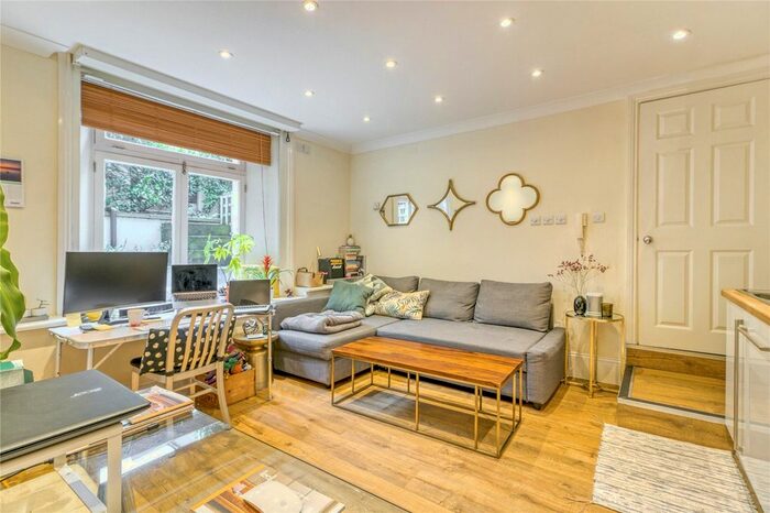 1 Bedroom Flat To Rent In Denning Road, Hampstead, NW3