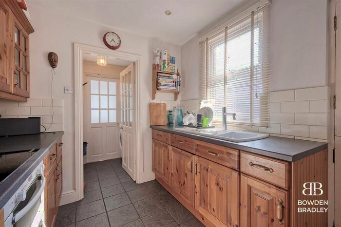 3 Bedroom End Of Terrace House For Sale In Greenfield Street, Waltham Abbey, EN9