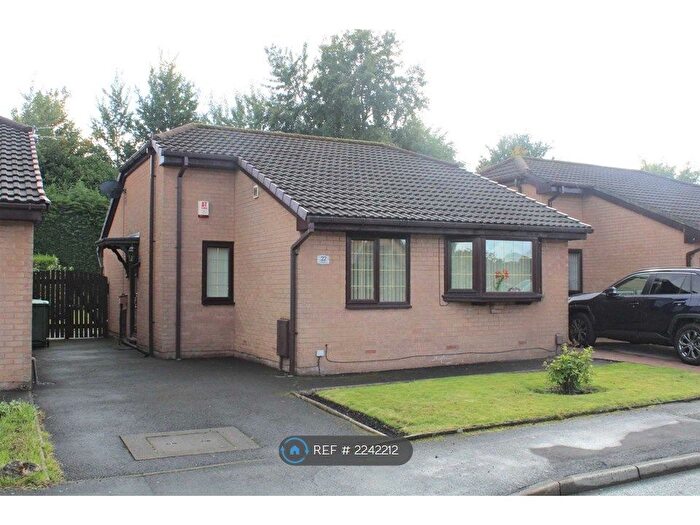 3 Bedroom Bungalow To Rent In Tulip Close, Chadderton, Oldham, OL9