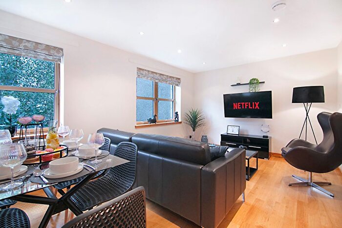 2 Bedroom Flat To Rent In Willowbank, Aberdeen, AB11