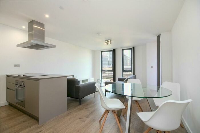 1 Bedroom Apartment To Rent In Williamsburg Plaza, London, E14