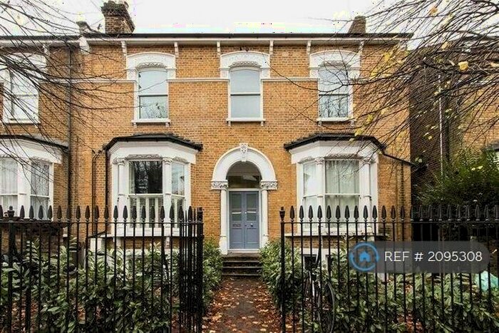2 Bedroom Flat To Rent In Lordship Park, London, N16