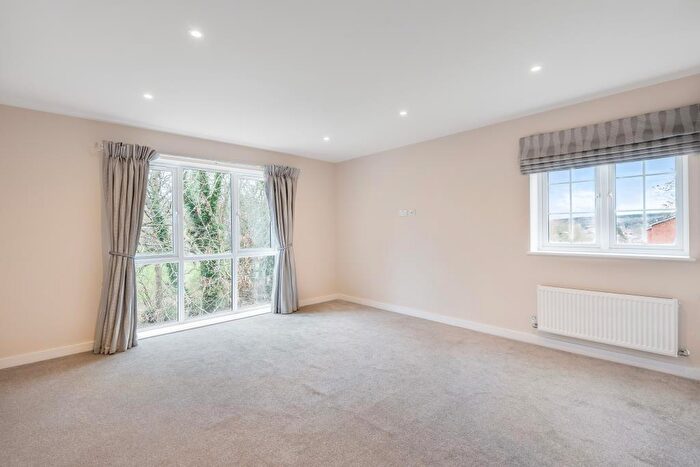 5 Bedroom Detached House To Rent In Henley On Thames, Oxfordshire, RG9