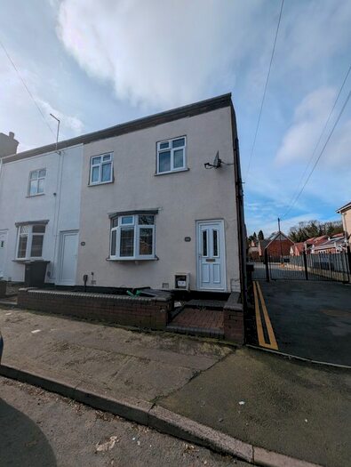 3 Bedroom Property To Rent In Clifton Street, Bilston, WV14
