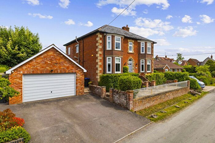 4 Bedroom Detached House For Sale In Charlton, Pewsey, SN9