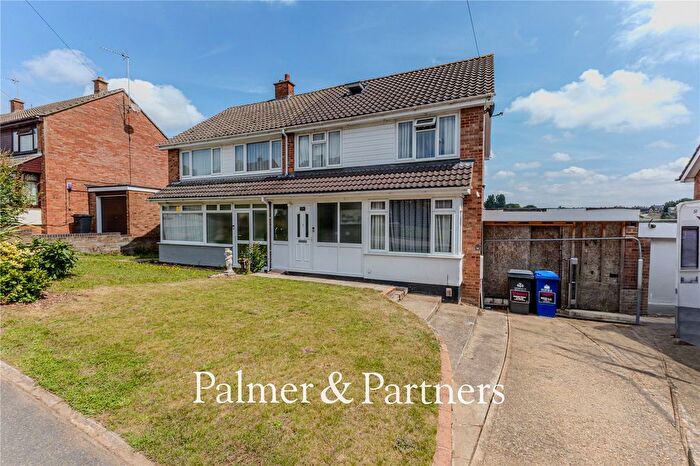 3 Bedroom Semi Detached House For Sale In Radcliffe Drive, Ipswich, Suffolk, IP2