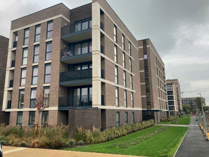 2 Bedroom Apartment To Rent In Coburn House, Fairmont Road, Rainham, RM13