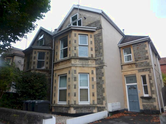 2 Bedroom Flat To Rent In Cranbrook Road, Bristol, BS6