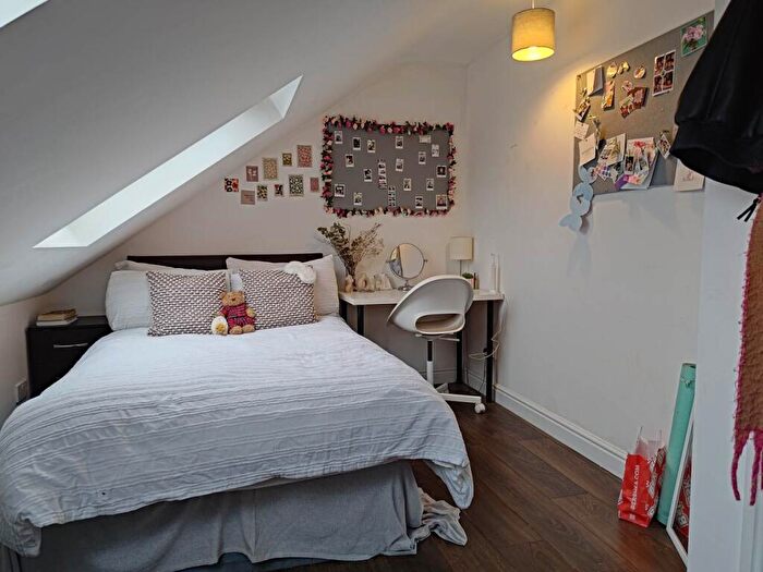 9 Bedroom House To Rent In Miskin Street, Cathays, Cardiff, CF24