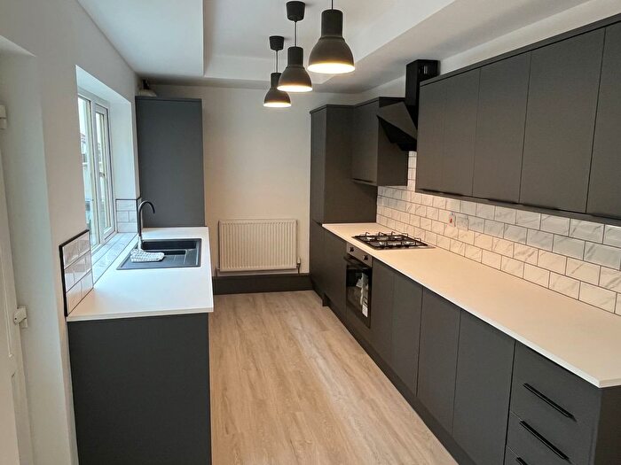 3 Bedroom Property To Rent In West End Avenue, Doncaster, DN5