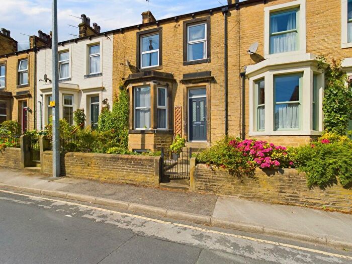 2 Bedroom Terraced House To Rent In Brook Street, Skipton, BD23