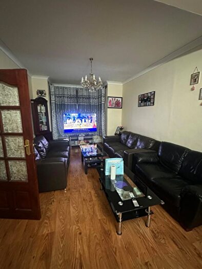 3 Bedroom Terraced House To Rent In Mortlake Road, Ilford, Essex, IG1