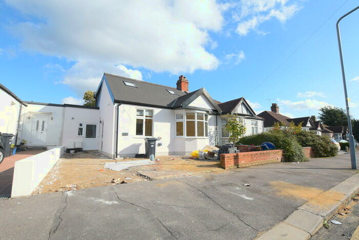 5 Bedroom Semi-Detached Bungalow To Rent In Clinton Crescent, Ilford, IG6