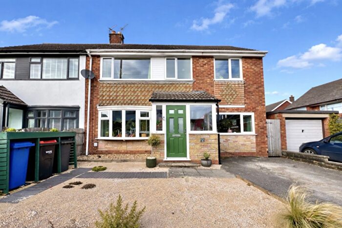 4 Bedroom Semi Detached House For Sale In Dodgeons Close, Poulton-Le-Fylde, FY6
