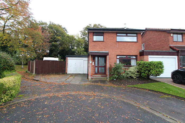 3 Bedroom Link Detached House For Sale In Well Orchard, Bamber Bridge, Preston, Lancashire, PR5