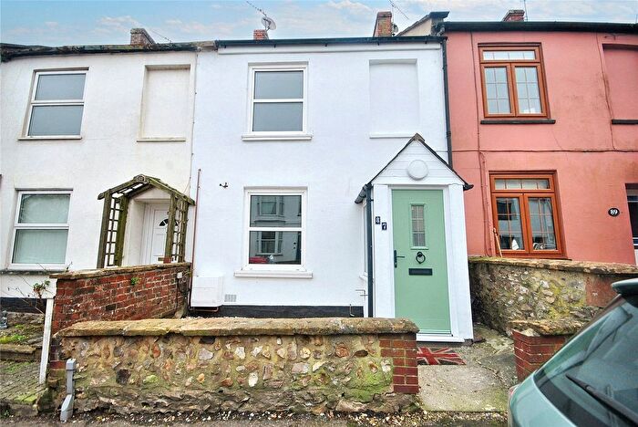 2 Bedroom Terraced House To Rent In High Street, Chard, TA20