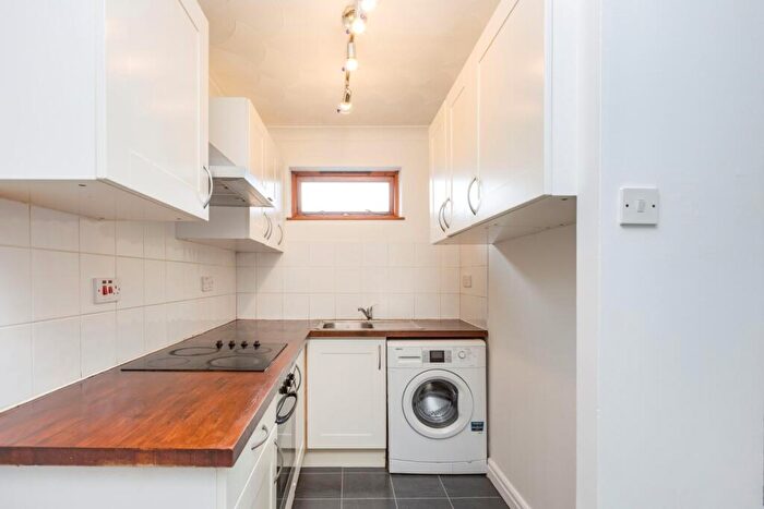 1 Bedroom Flat To Rent In Ruxton Close Swanley, BR8