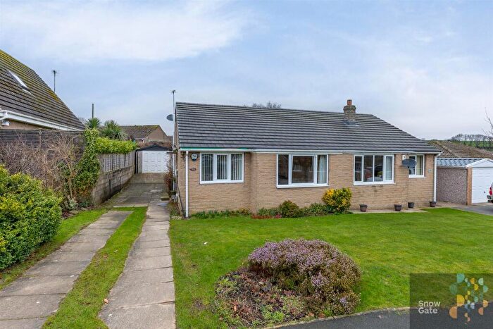 3 Bedroom Semi Detached House For Sale In Dean Avenue, Netherthong, Holmfirth, HD9