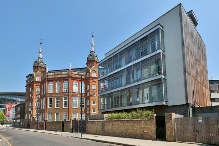 1 Bedroom Flat To Rent In L'Ecole, - Energy Rating B, N7