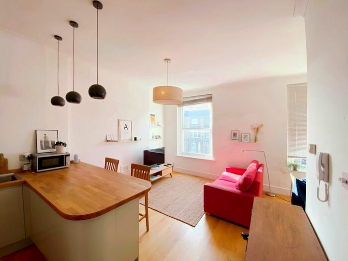 1 Bedroom Flat To Rent In Ladbroke Grove, London, W10