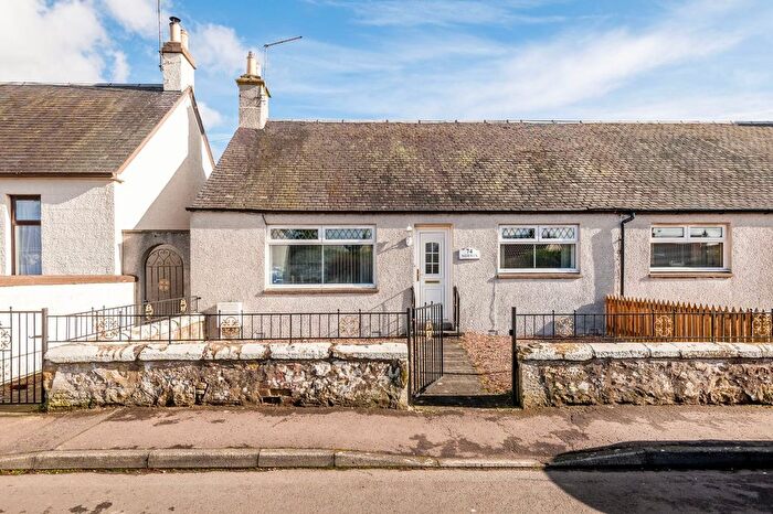 2 Bedroom Semi Detached Bungalow For Sale In Hill Street, Ladybank, Cupar, KY15
