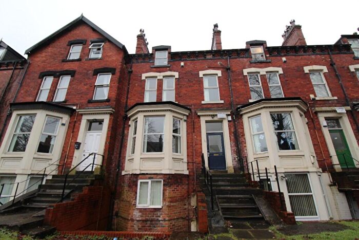 9 Bedroom Terraced House To Rent In Cardigan Road, Leeds, West Yorkshire, LS6