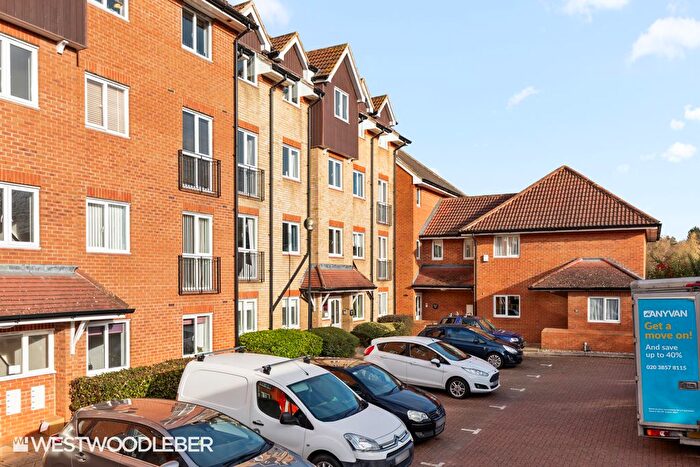 2 Bedroom Flat To Rent In Crane Mead, Ware, SG12