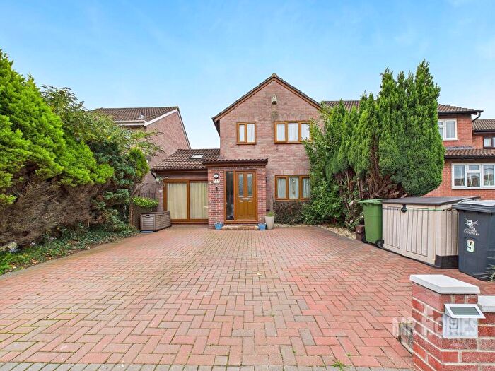 3 Bedroom Detached House For Sale In Deepwood Close, St Fagans, Cardiff, CF5