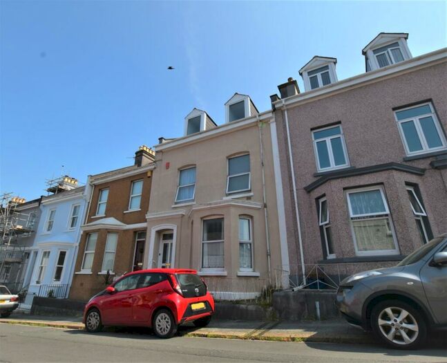 4 Bedroom Terraced House To Rent In Ann's Place, Stoke, PL3