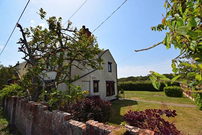 3 Bedroom Semi Detached House To Rent In Folly Cottage, Colchester Road, Stones Green, Stones Green, Harwich, CO12