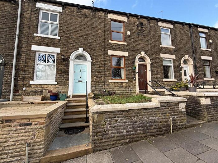 2 Bedroom Terraced House For Sale In Sunny Bank, Lees, Oldham, OL4