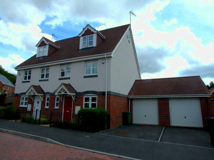 4 Bedroom Semi-Detached House To Rent In Stretcher Drive, Hermitage, Thatcham, RG18