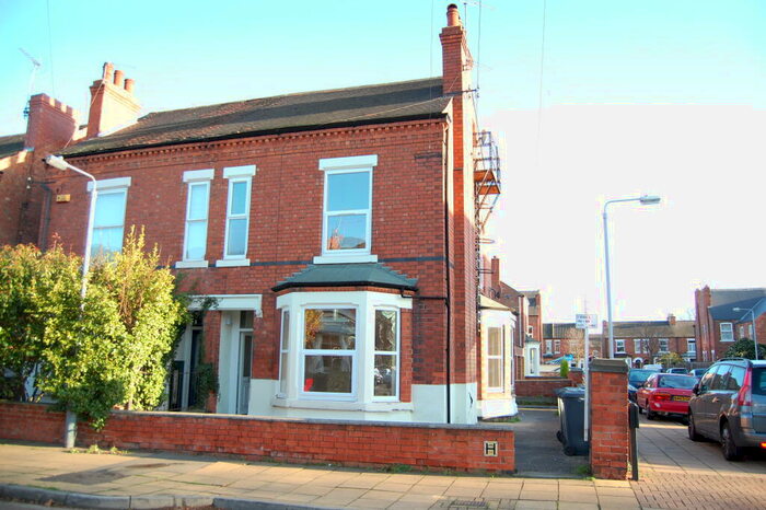 1 Bedroom Apartment To Rent In Highfield Road, Nottingham, NG2