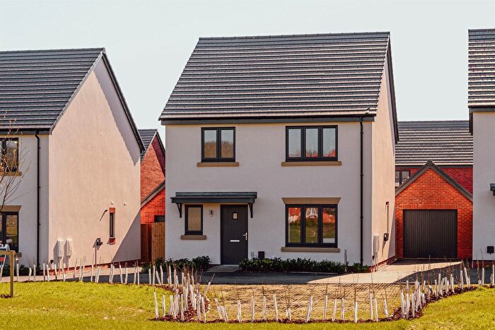 4 Bedroom Detached House For Sale In Stoke Albany Road, Desborough, Kettering, NN14