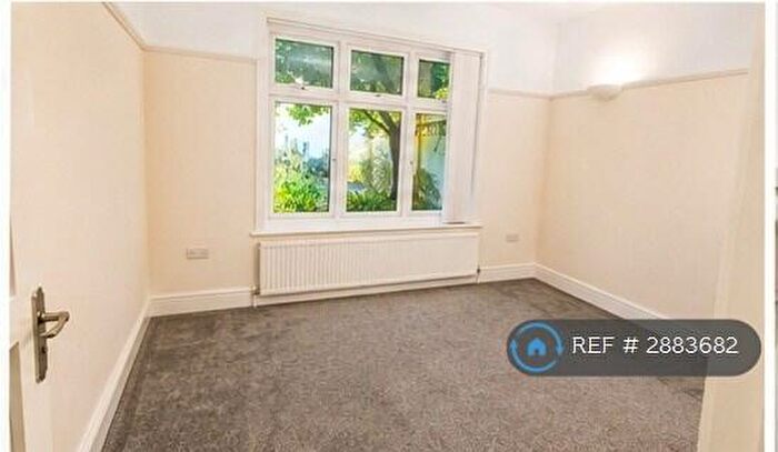 1 Bedroom Semi Detached House To Rent In Brockenhurst Gardens, London, NW7