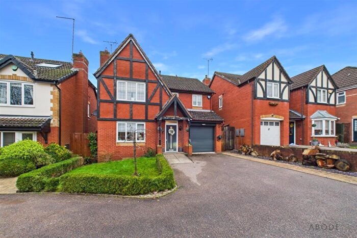4 Bedroom Detached House For Sale In Forest Edge Way, Burton-On-Trent, DE13