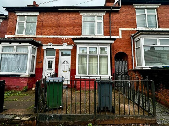 3 Bedroom Terraced House To Rent In St. Albans Road, Smethwick, West Midlands, B67