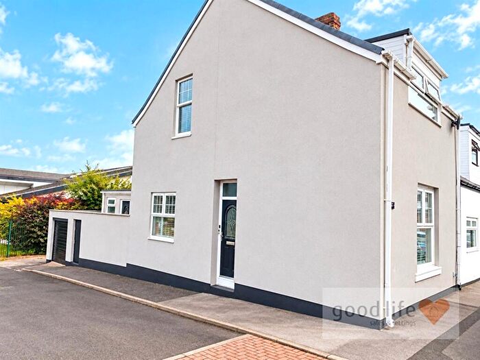 3 Bedroom End Of Terrace House For Sale In Kings Terrace, Pallion, Sunderland, SR4