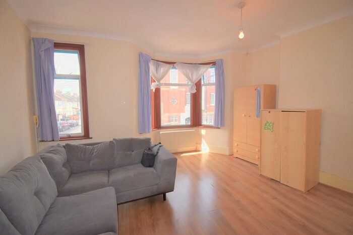 2 Bedroom Flat To Rent In Green Street, London, E7