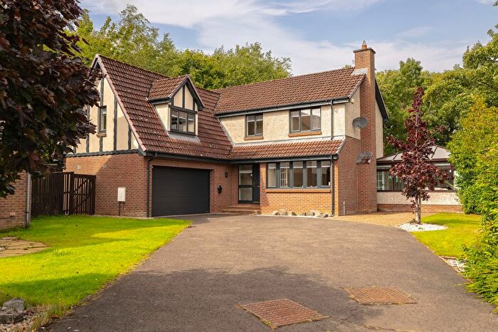 5 Bedroom Detached House For Sale In Albyn Drive, Murieston, EH54