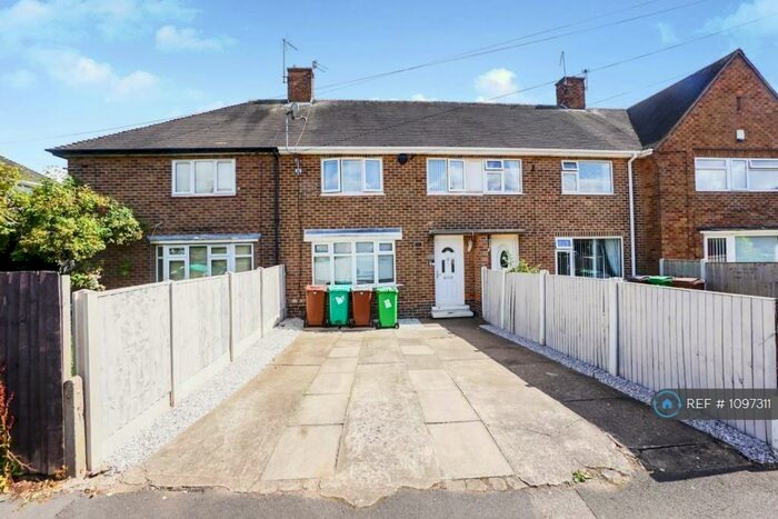 3 Bedroom Terraced House To Rent In Summerwood Lane, Clifton, Nottingham, NG11