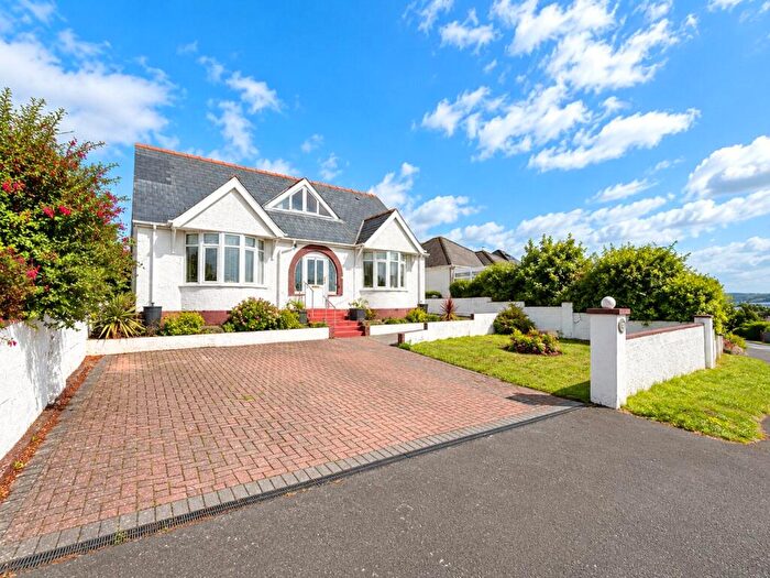 3 Bedroom Bungalow For Sale In Hayston Avenue, Hakin, Milford Haven, Pembrokeshire, SA73