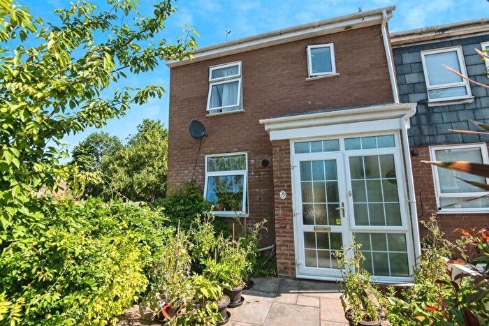 3 Bedroom End Of Terrace House For Sale In Mortimer Court, Exeter, EX2